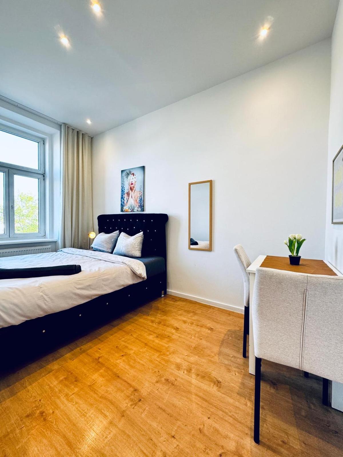 Spacious 3br Shared Near Kaufpark Alterlaa Apartment