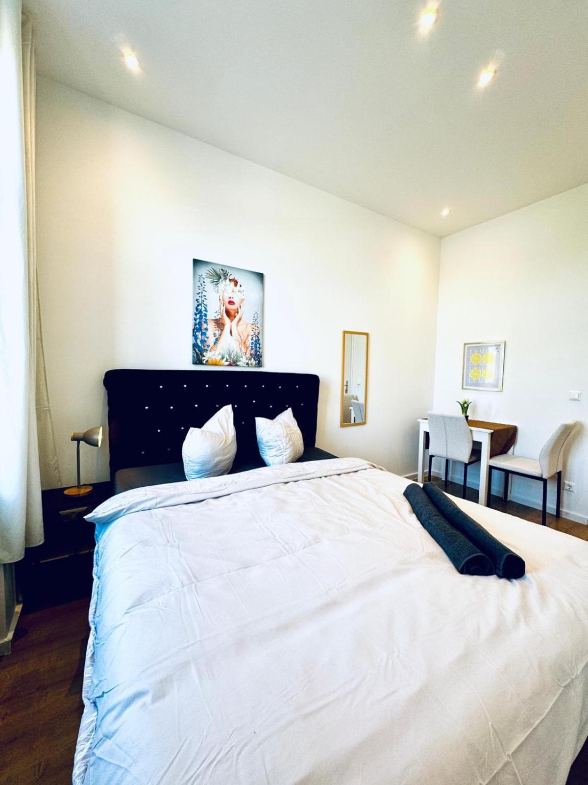 Apartment Spacious 3br Shared Near Kaufpark Alterlaa