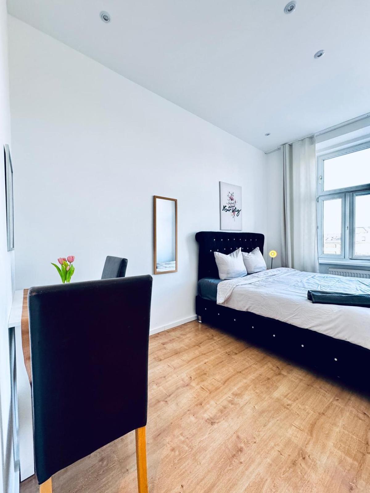 Spacious 3br Shared Near Kaufpark Alterlaa Apartment